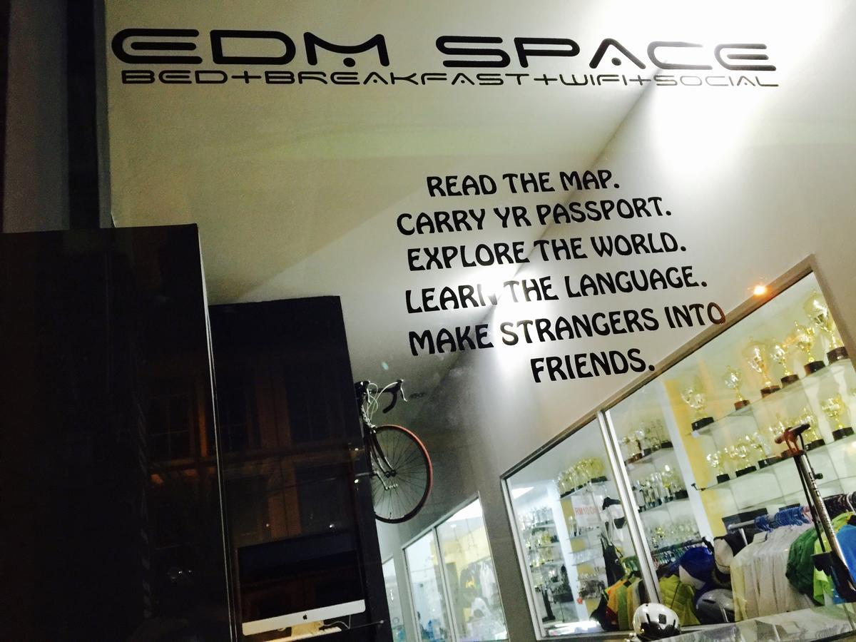 Edm Space Ipoh Extérieur photo