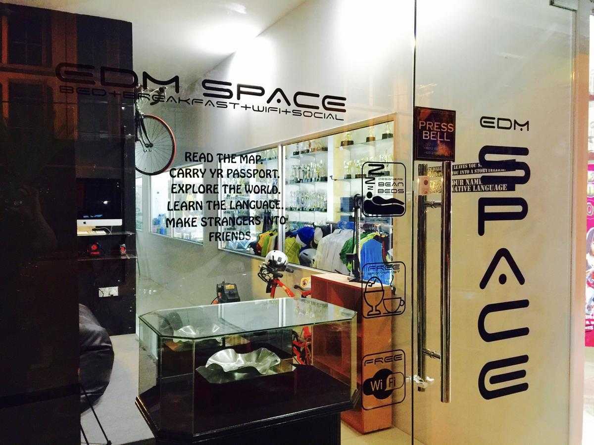 Edm Space Ipoh Extérieur photo