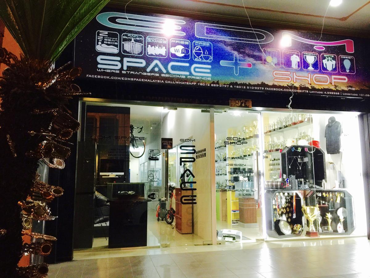 Edm Space Ipoh Extérieur photo